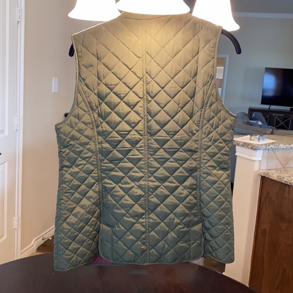 Quilted Orvis Vest - Picture 4 of 6